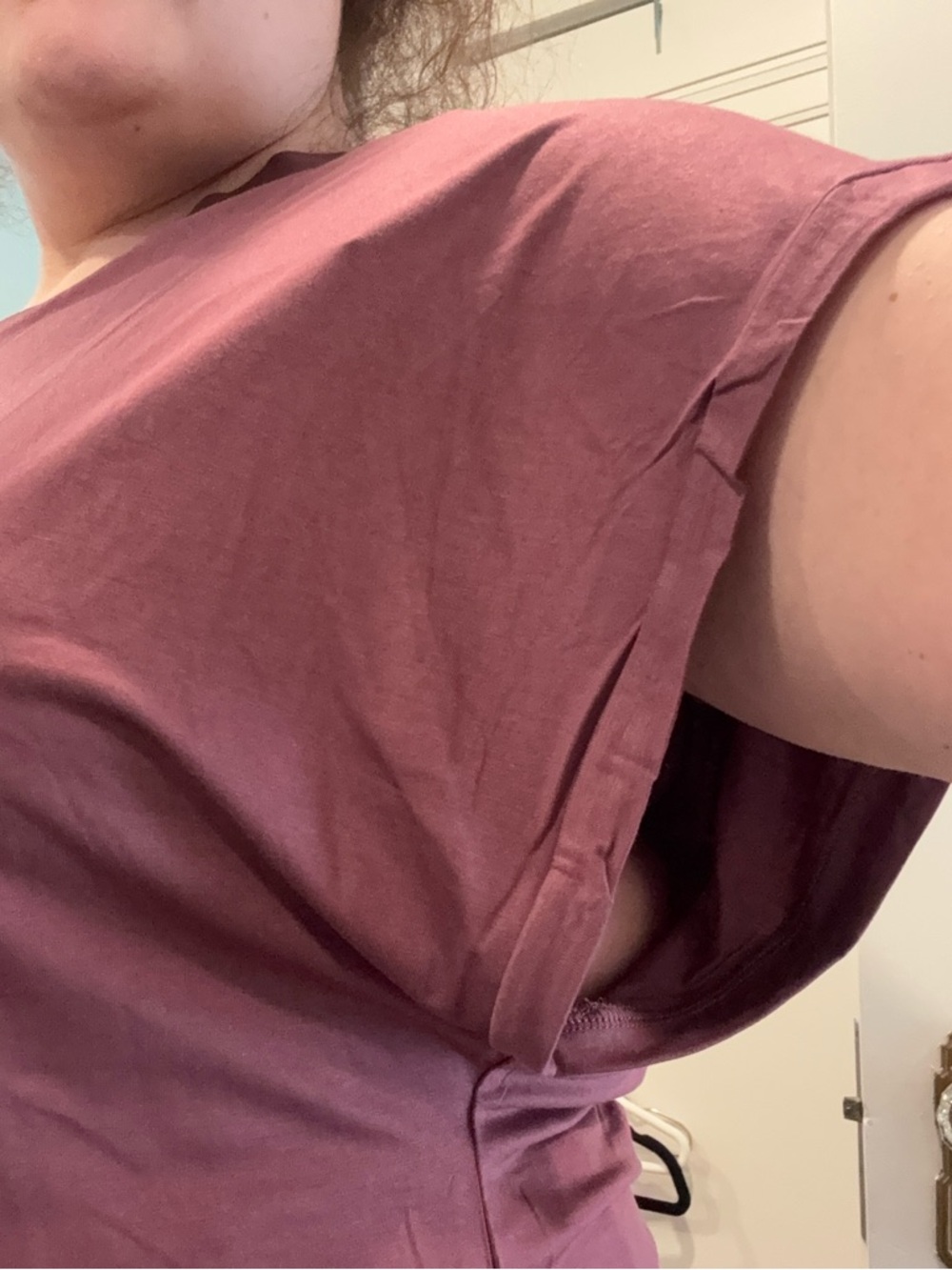 BNWT - Latched Mama Women's Short Sleeve Tee in Orchid - Picture 5 of 6